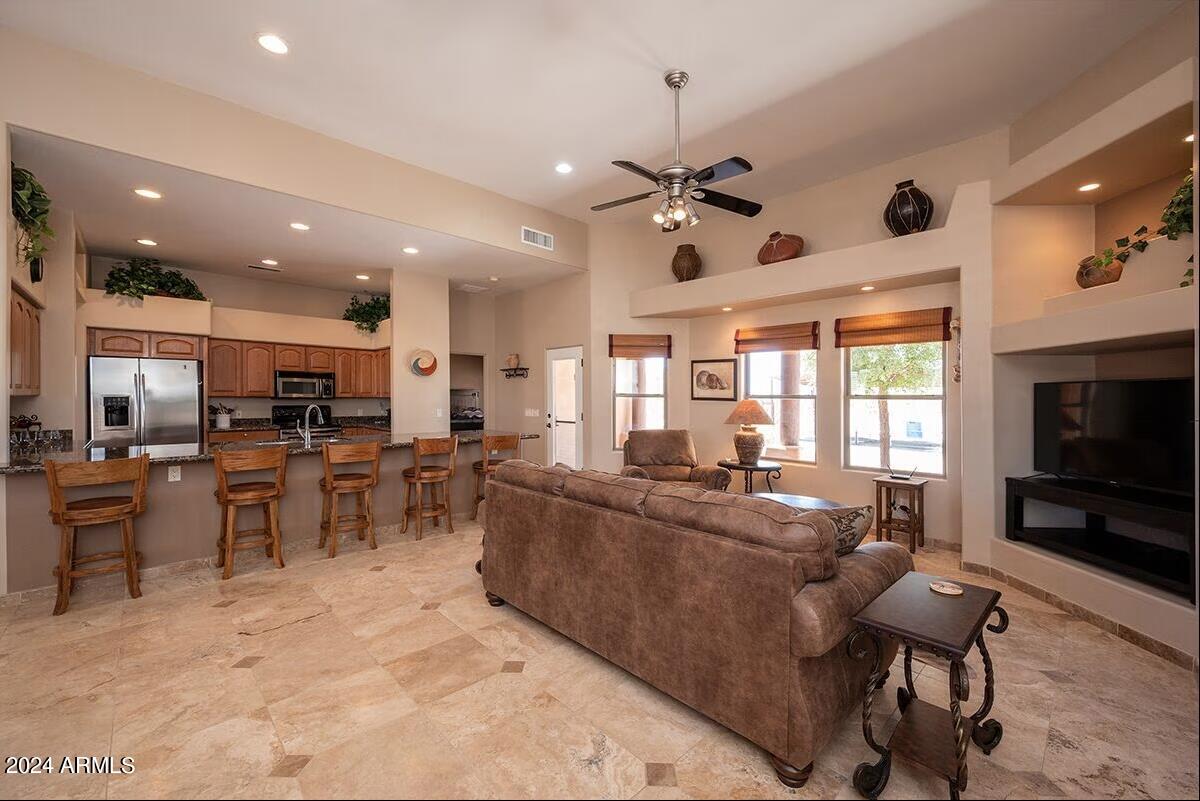 2427 West Tanya Road Phoenix, AZ 85086 - Photo 8 of 34 IMG_9862