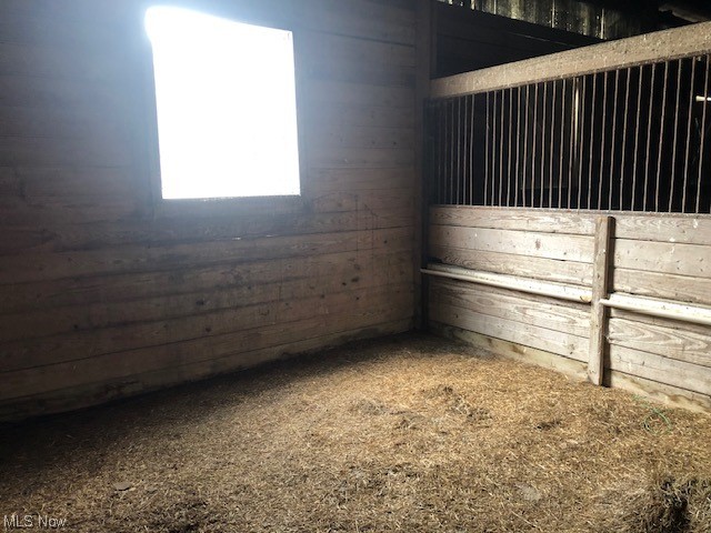 5280 Avon Lake Road Litchfield, OH 44253 - Photo 8 of 27 Main Barn stable