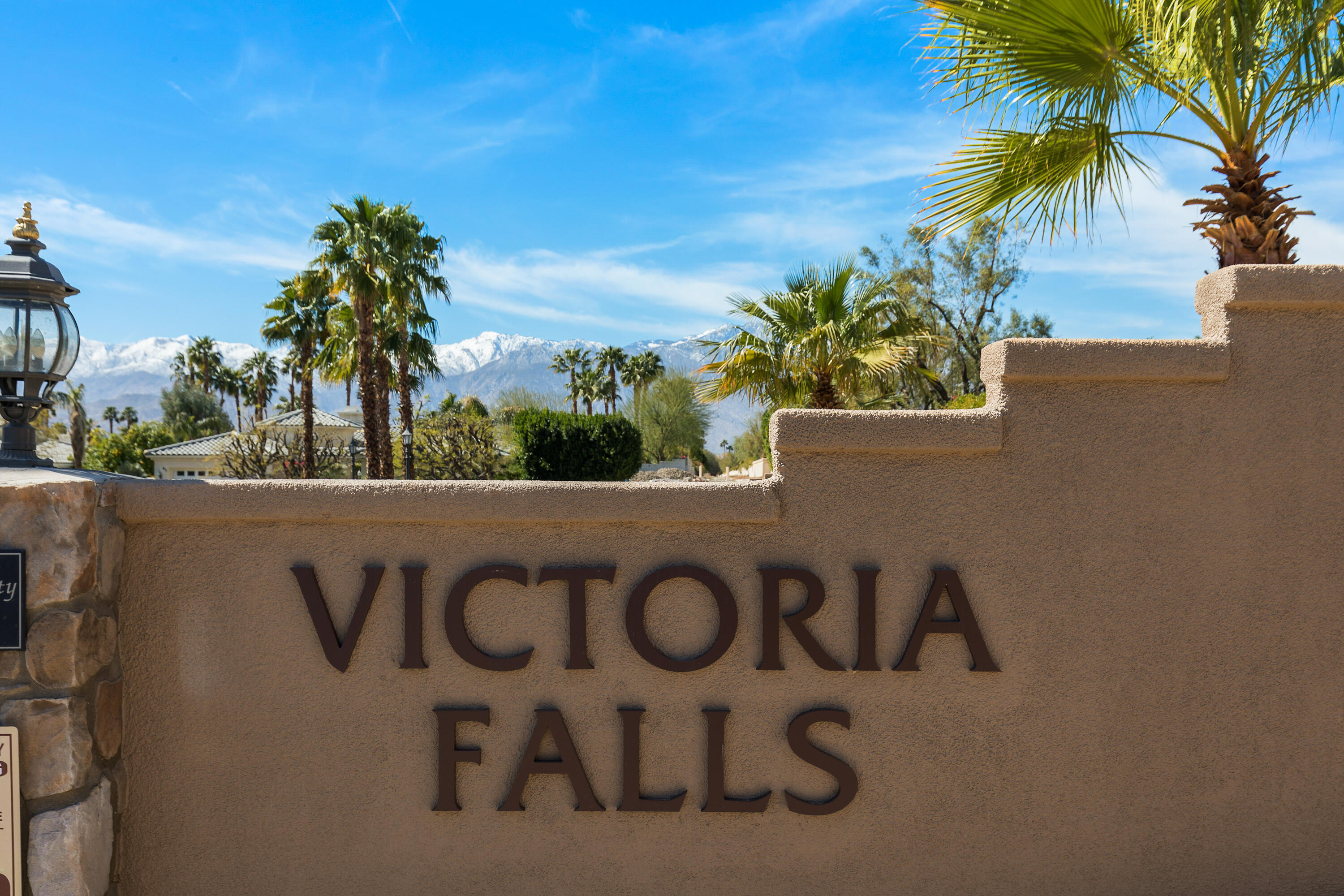 40 Killian Way Rancho Mirage, CA 92270 - Photo 3 of 51 49_11024493_158097_158097-EI-149