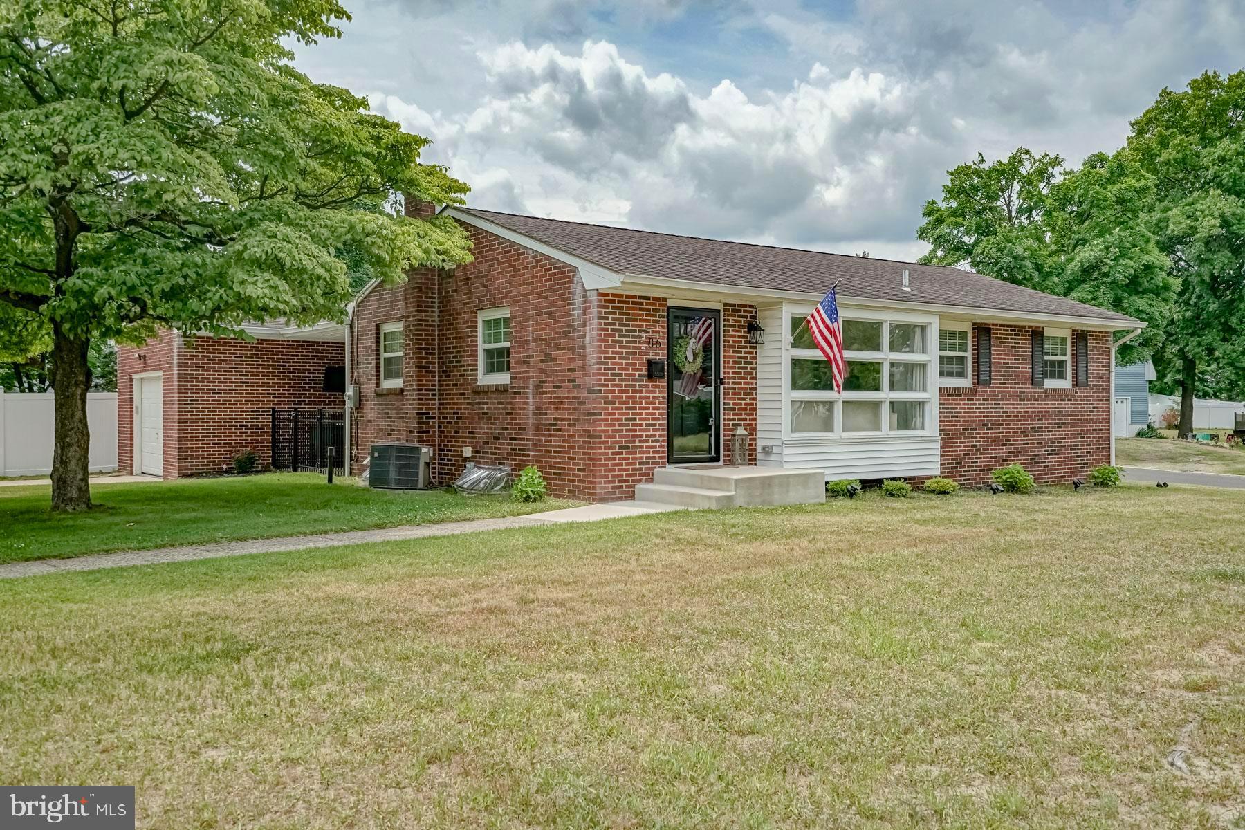 86 Jackson Road Berlin, NJ 08009 - Photo 2 of 23