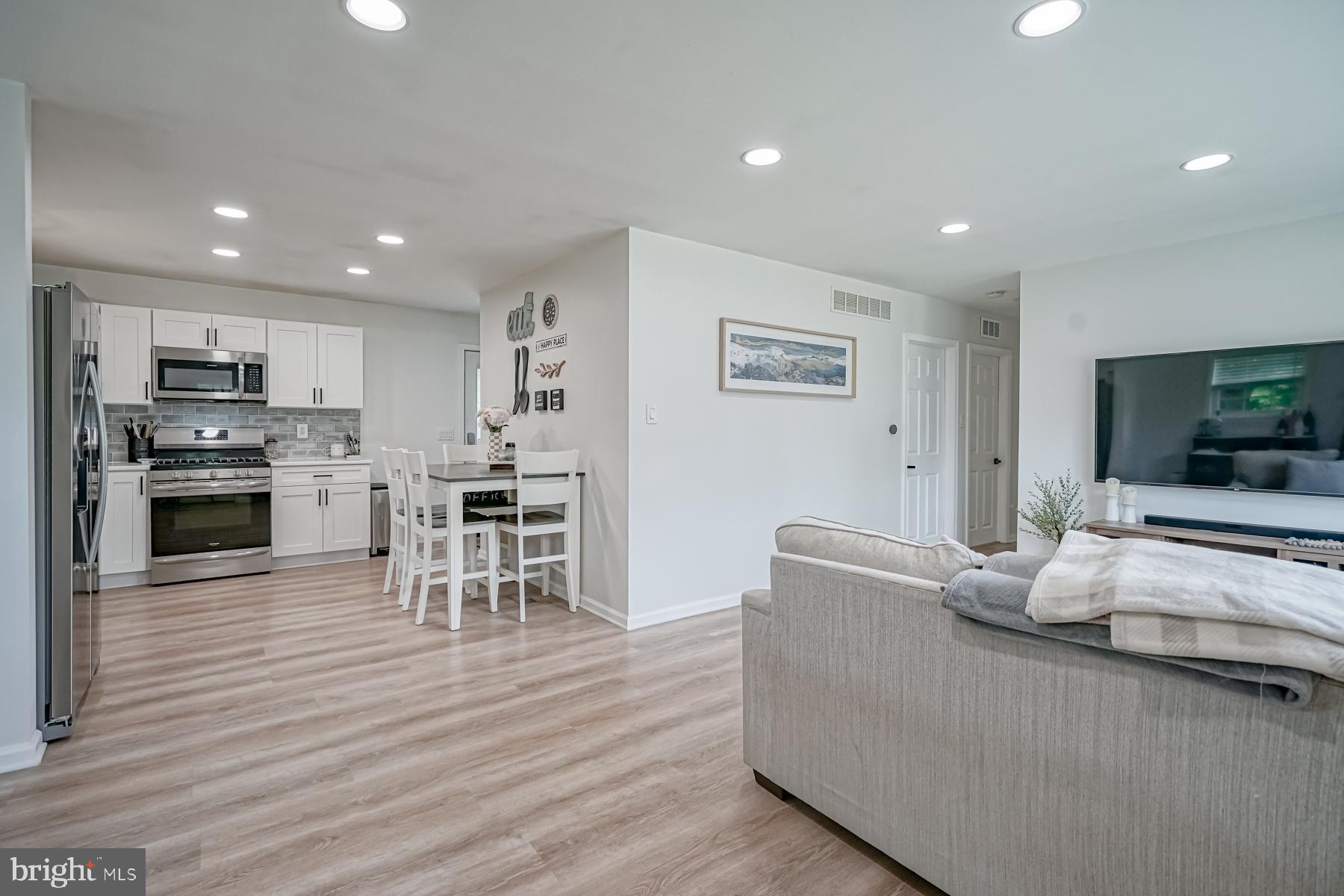 86 Jackson Road Berlin, NJ 08009 - Photo 5 of 23