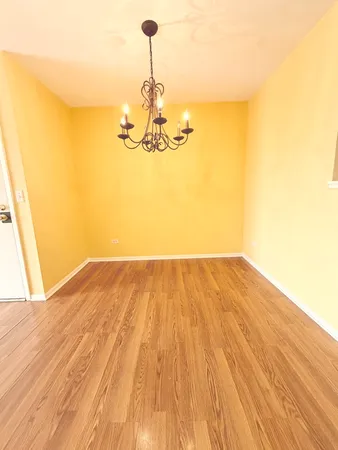 $199,900 | 162 South Waters Edge Drive, Unit 301, Glendale Heights, IL 60139