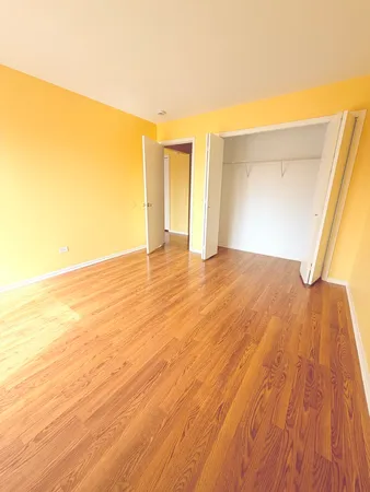 $199,900 | 162 South Waters Edge Drive, Unit 301, Glendale Heights, IL 60139