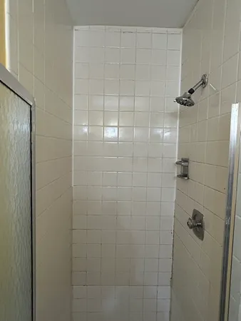 $199,900 | 162 South Waters Edge Drive, Unit 301, Glendale Heights, IL 60139