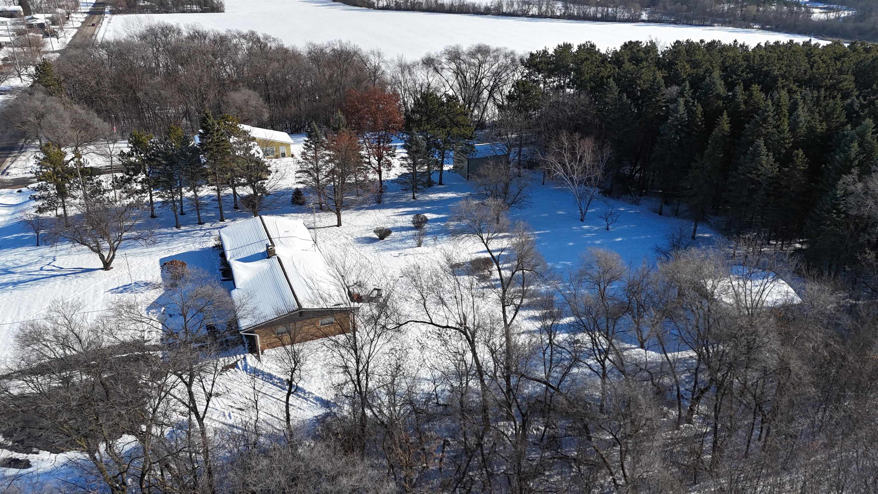 E9481 West Beckert Road New London, WI 54961 - Photo 15 of 69