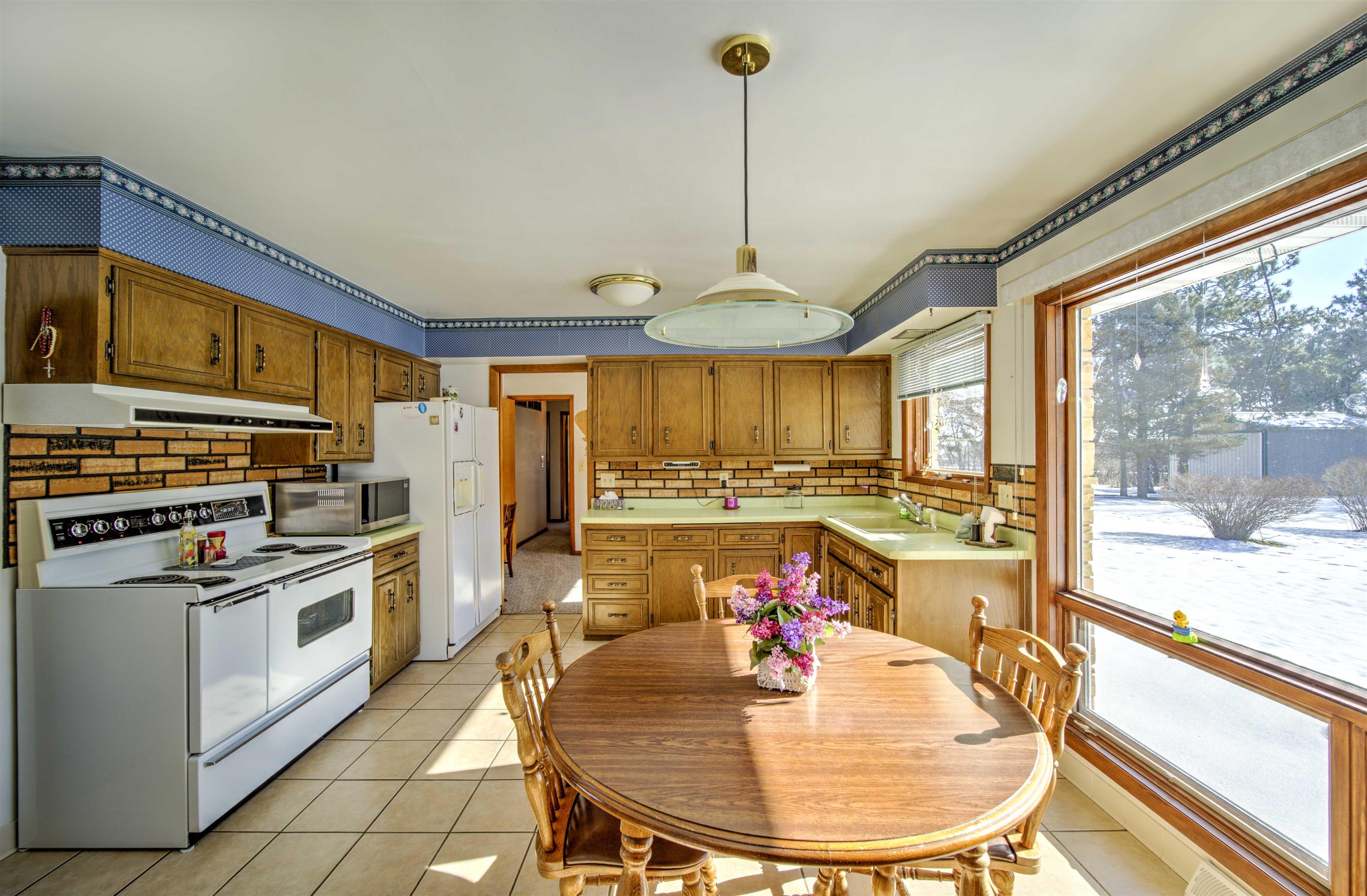 E9481 West Beckert Road New London, WI 54961 - Photo 25 of 69