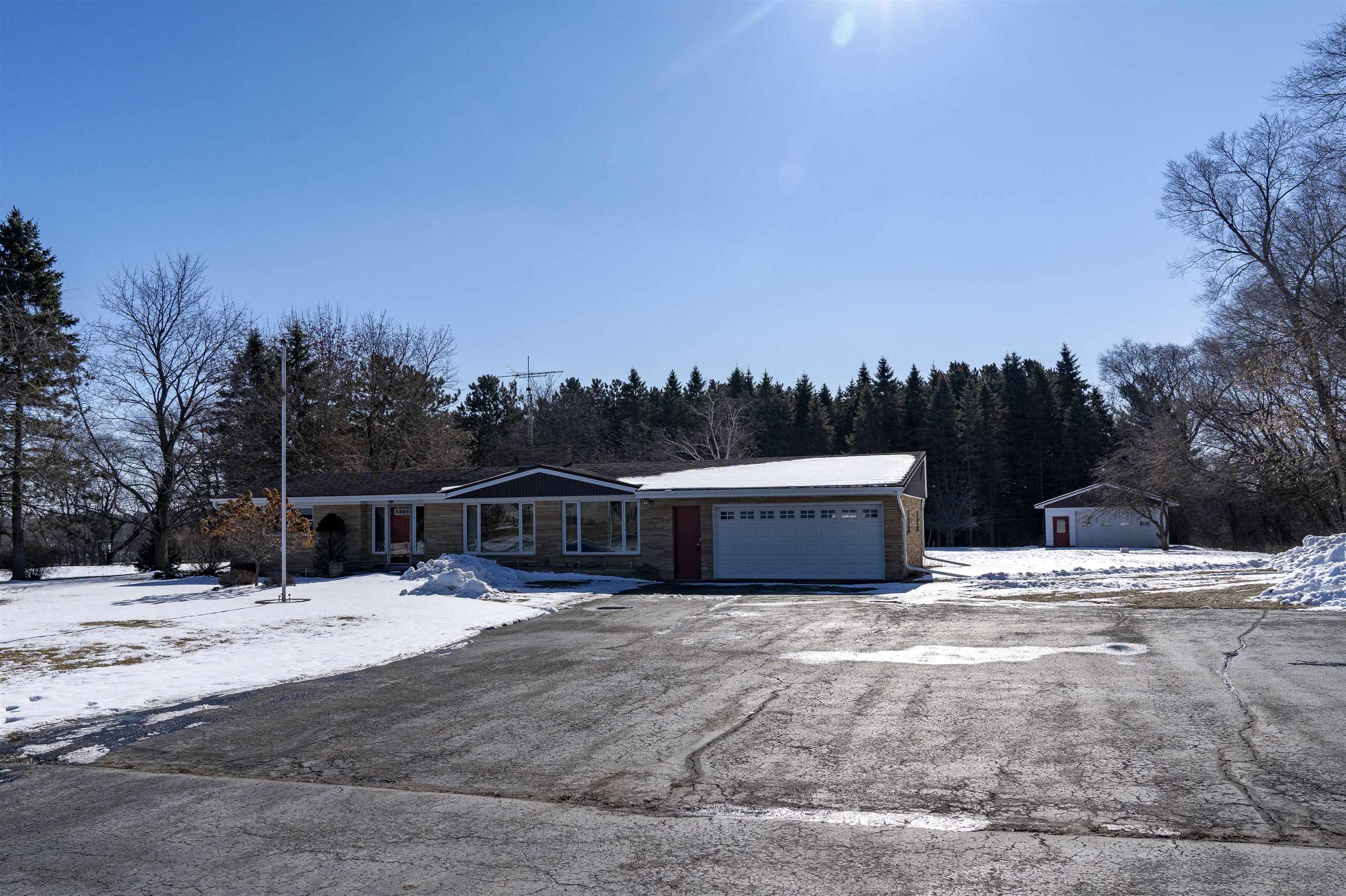 E9481 West Beckert Road New London, WI 54961 - Photo 46 of 69