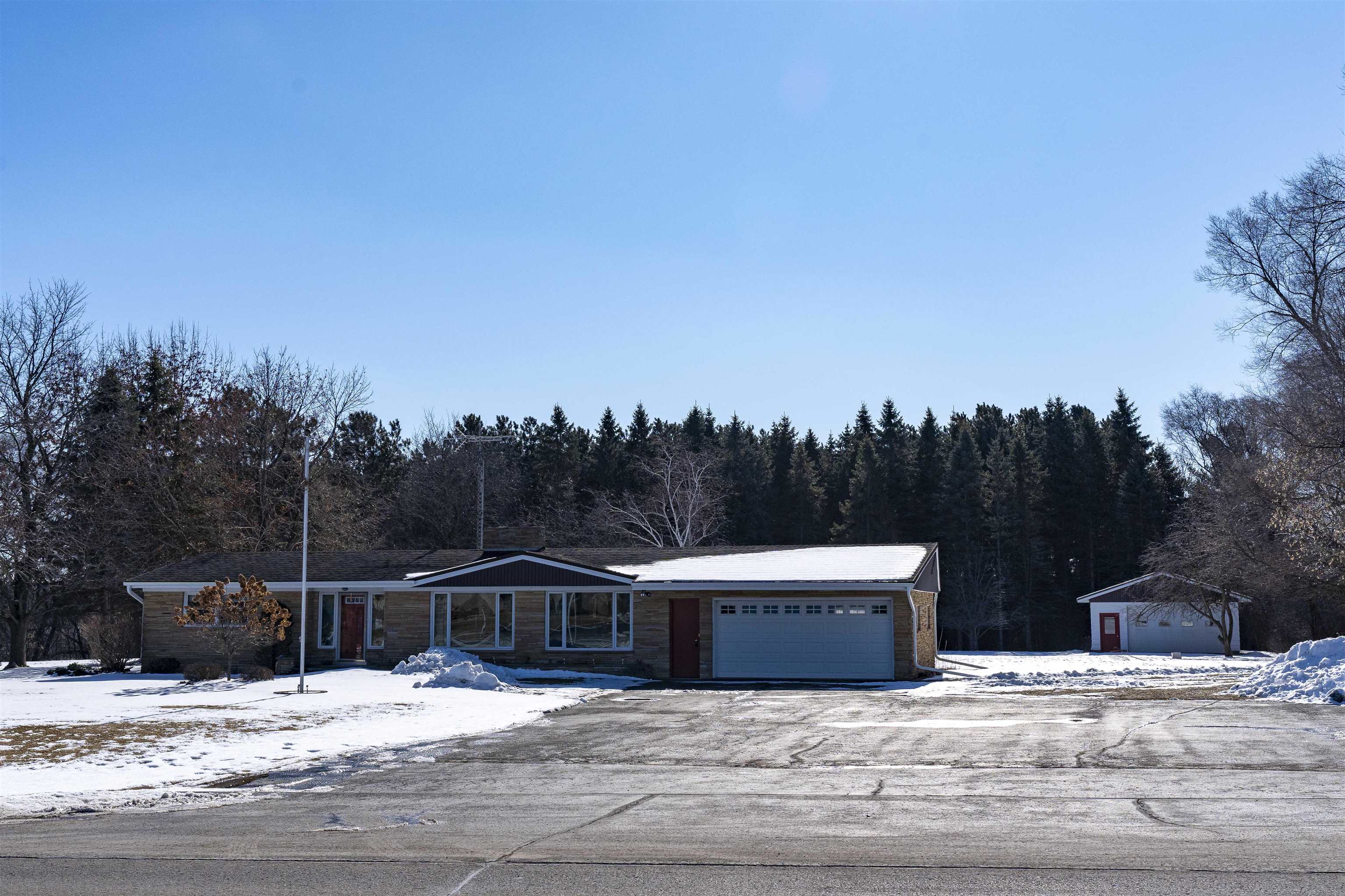 E9481 West Beckert Road New London, WI 54961 - Photo 47 of 69