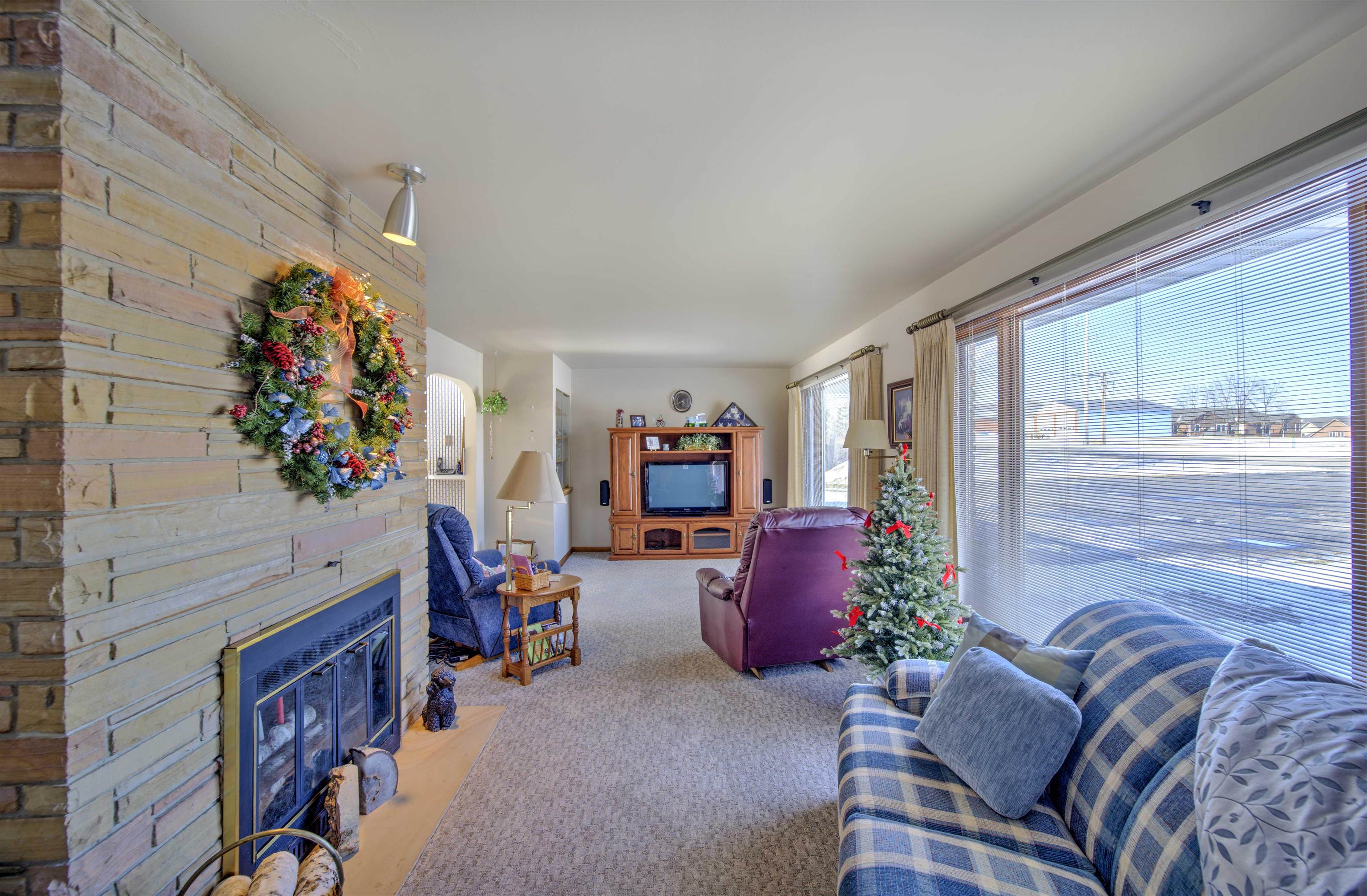 E9481 West Beckert Road New London, WI 54961 - Photo 5 of 69