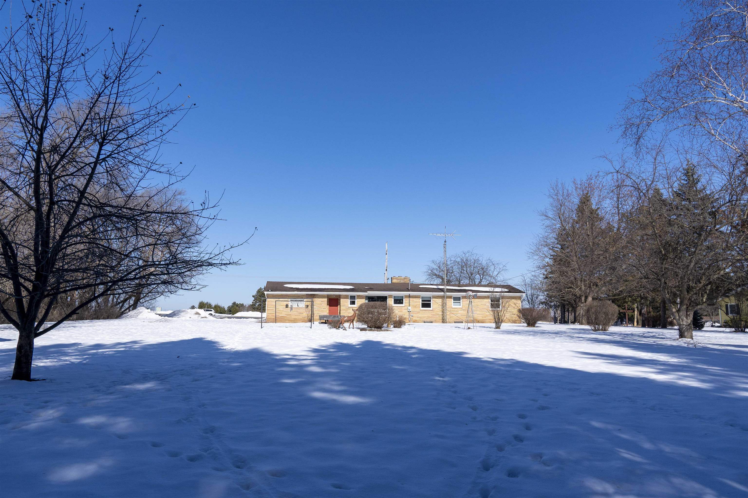 E9481 West Beckert Road New London, WI 54961 - Photo 55 of 69