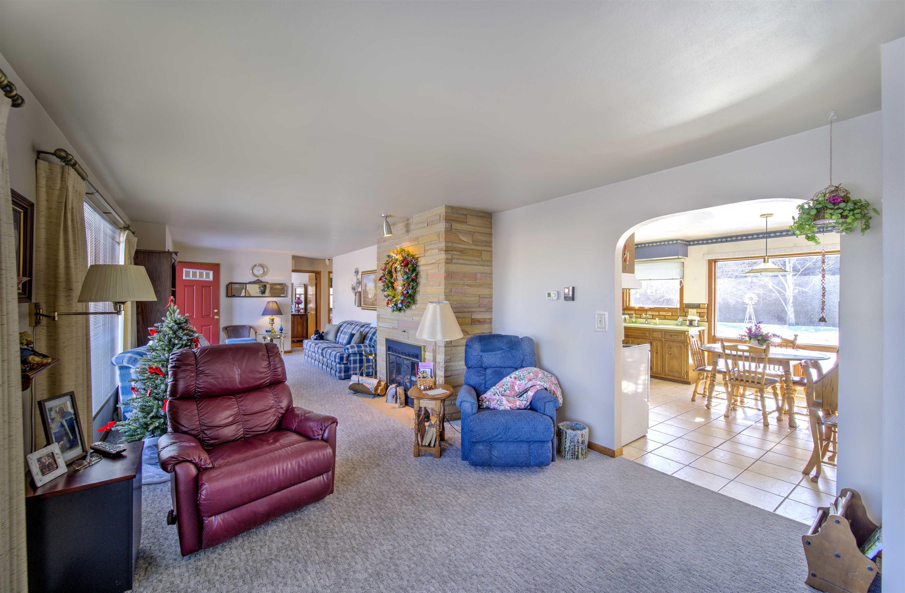 E9481 West Beckert Road New London, WI 54961 - Photo 8 of 69