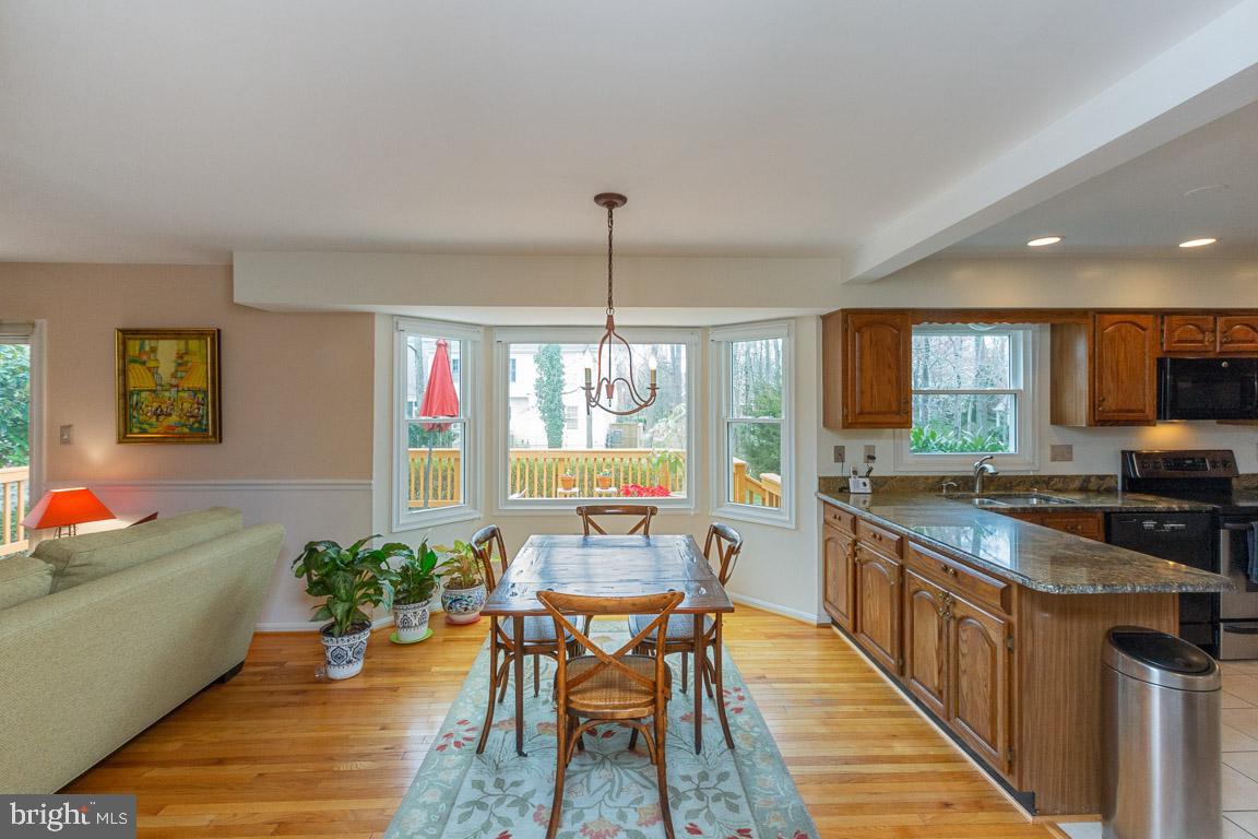 8222 Stacey Road Alexandria, VA 22308 - Photo 5 of 34