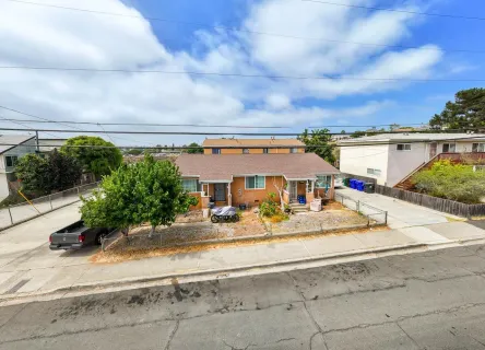 $2,325,000 | 6736-40 Kelly Street, San Diego, CA 92111