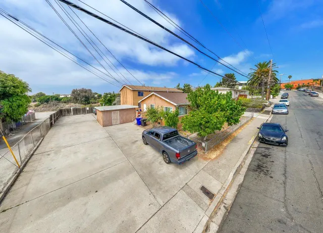 $2,325,000 | 6736-40 Kelly Street, San Diego, CA 92111