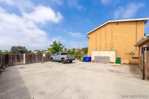 $2,325,000 | 6736-40 Kelly Street, San Diego, CA 92111
