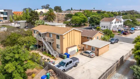 $2,325,000 | 6736-40 Kelly Street, San Diego, CA 92111