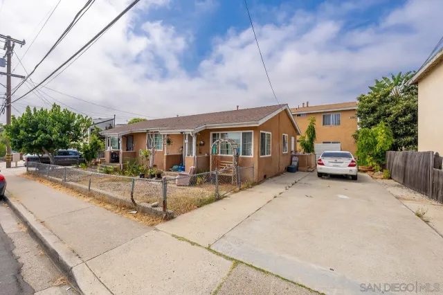 $2,325,000 | 6736-40 Kelly Street, San Diego, CA 92111