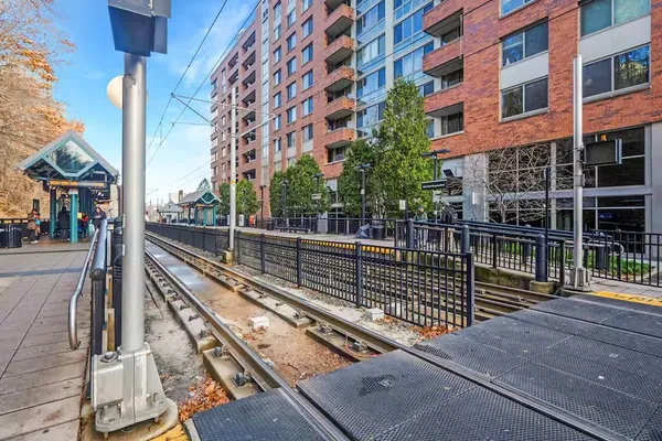 $5,500 | 234 Webster Avenue, Unit 1R, Jersey City, NJ 07307