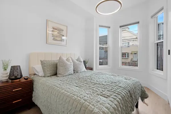 $5,500 | 234 Webster Avenue, Unit 1R, Jersey City, NJ 07307