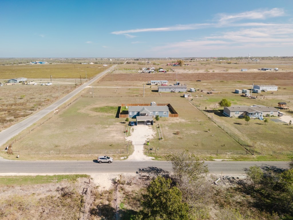 2709 County Road 463 Elgin, TX 78621 - Photo 4 of 40 Overview of rural landscape