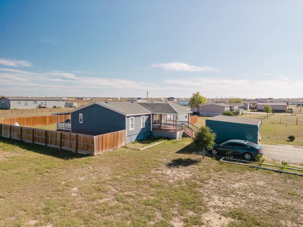 2709 County Road 463 Elgin, TX 78621 - Photo 7 of 40