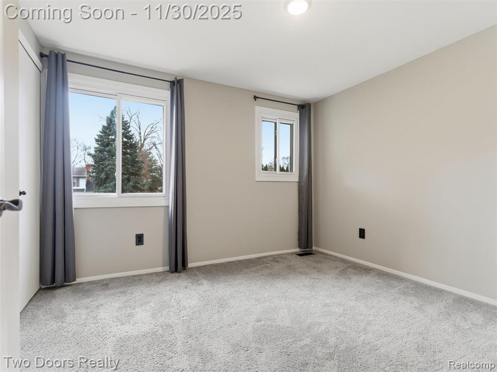 2334 Munster Road Rochester Hills, MI 48309 - Photo 32 of 53