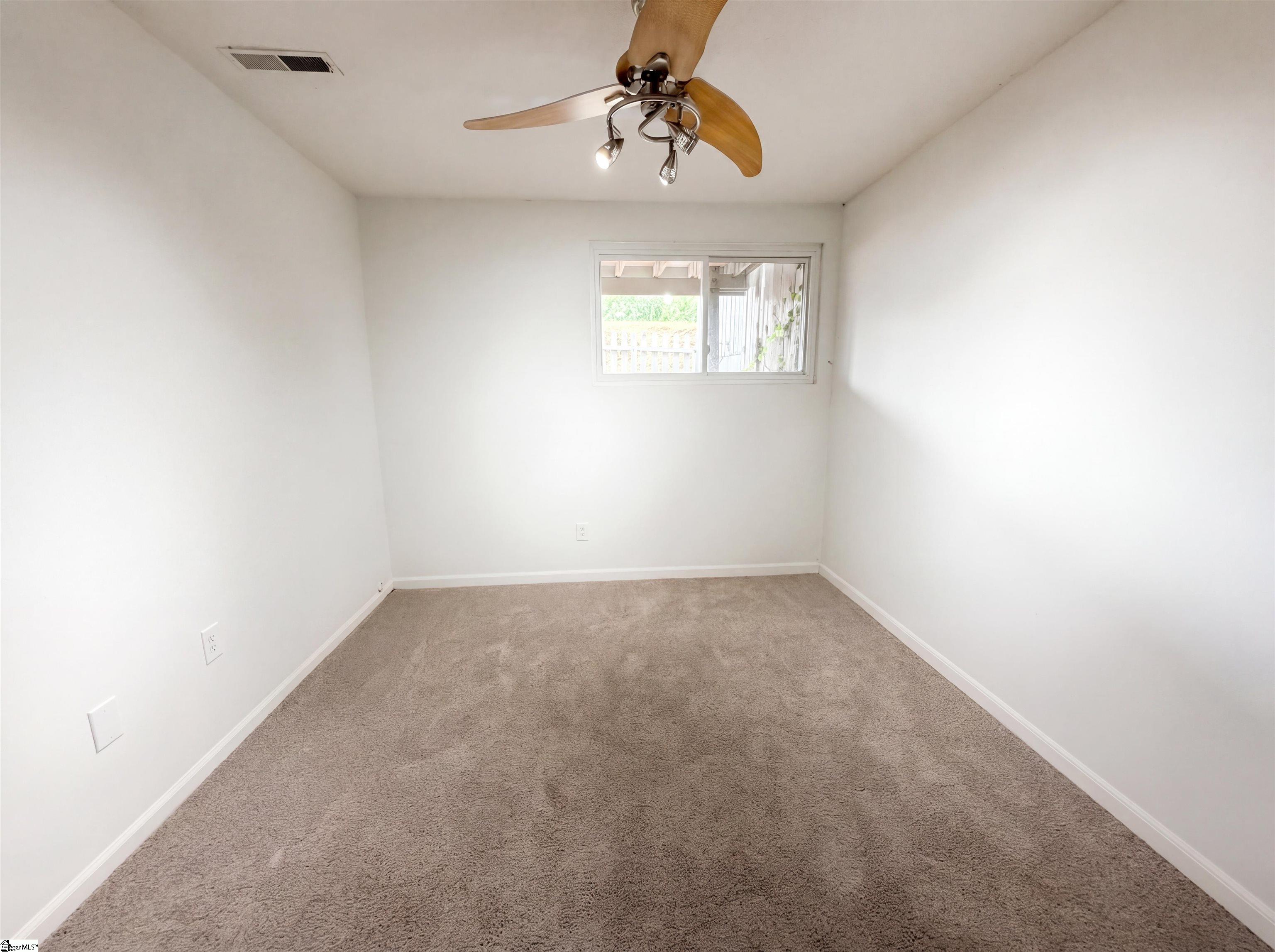 79 Topsail Court Greenville, SC 29611 - Photo 4 of 16