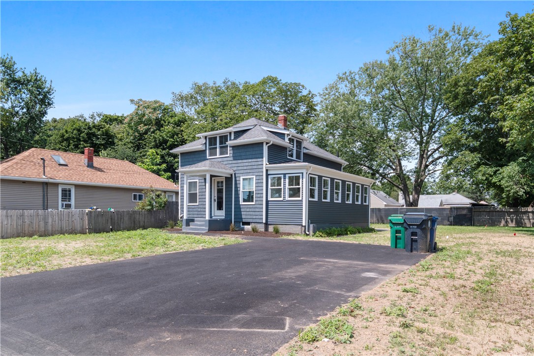 39 Fuller Street Warwick, RI 02889 - Photo 2 of 17