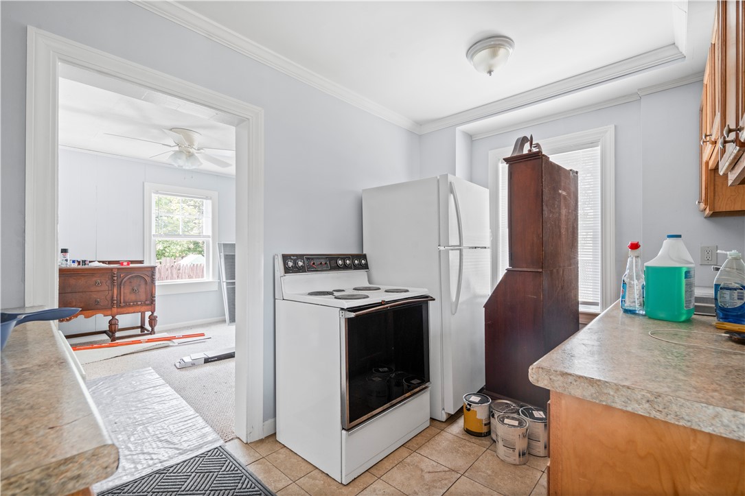 39 Fuller Street Warwick, RI 02889 - Photo 8 of 17