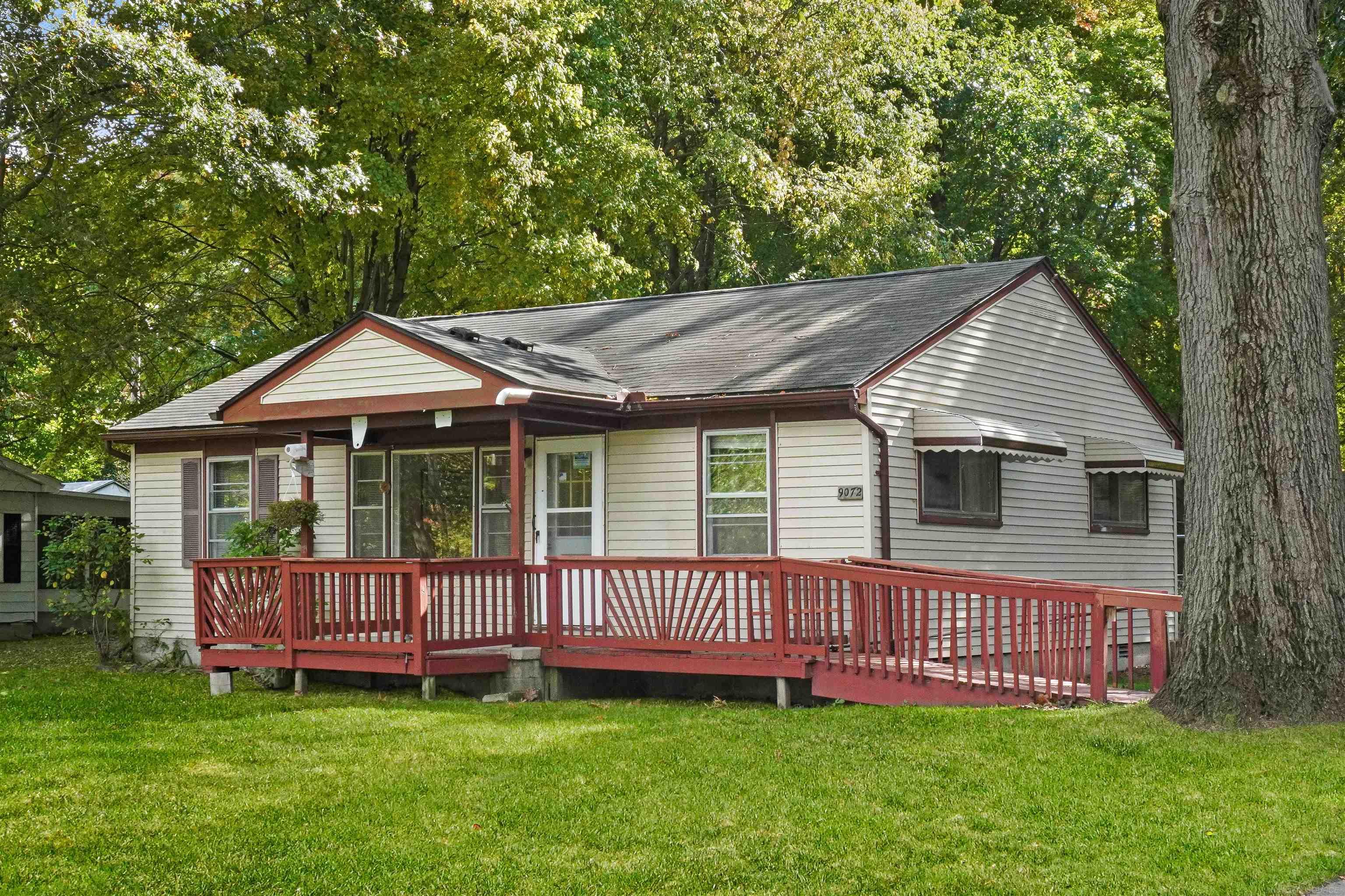 9072 Field Road Algonac, MI 48001 - Photo 15 of 18 50092879-14.JPG