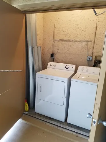 $1,950 | 100 Southwest 117th Terrace, Unit 2104, Pembroke Pines, FL 33025