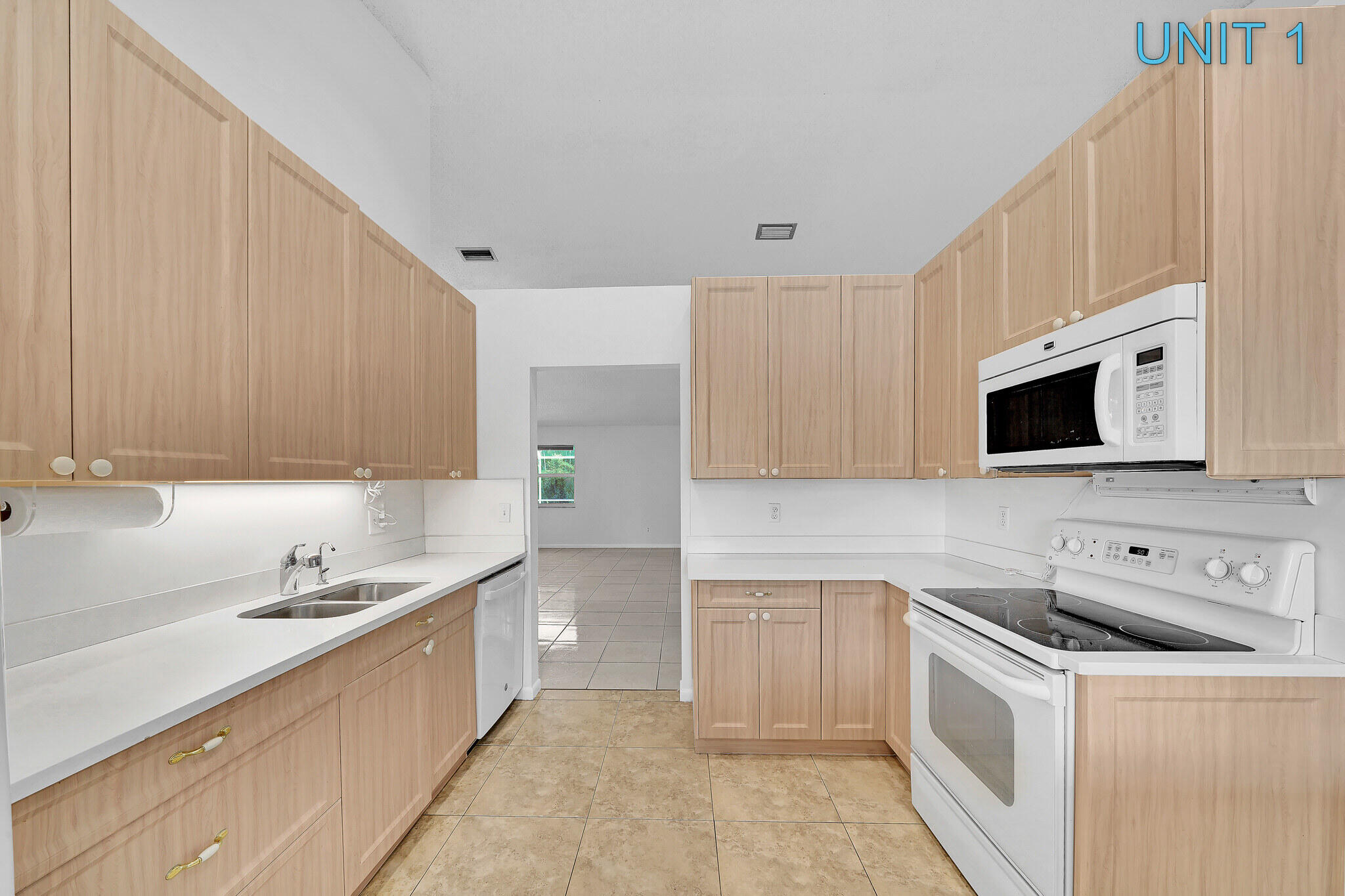 1372 Northwest 13th Court Boca Raton, FL 33486 - Photo 9 of 106 4 Kitchen (2)
