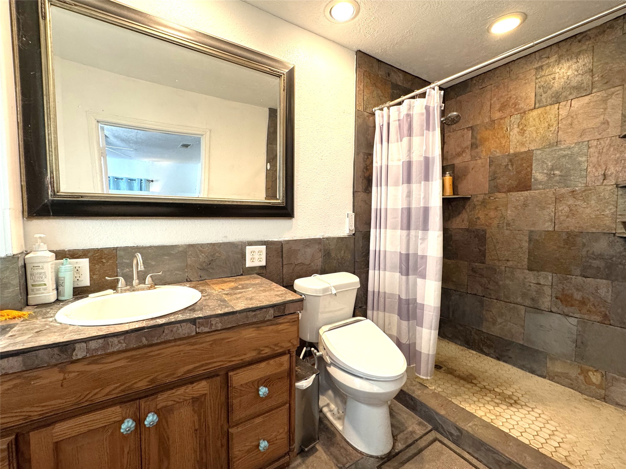 1435 Shaws Bend Road Columbus, TX 78934 - Photo 13 of 36