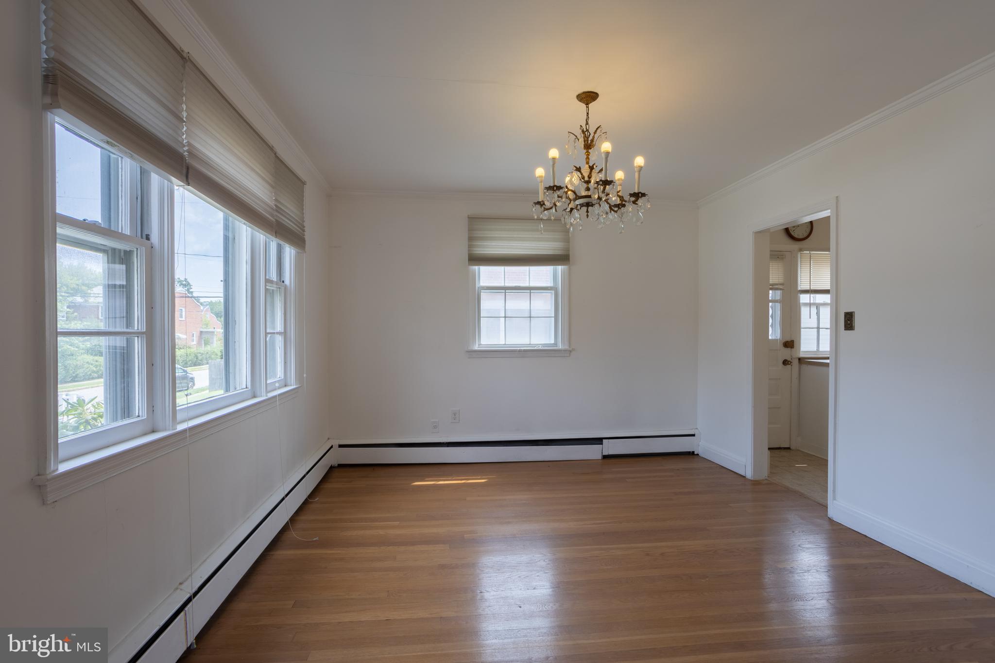 3211 Shelburne Road Baltimore, MD 21208 - Photo 12 of 34 Dining Room