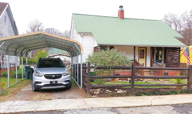 $130,000 | 409 Florence Street, Clinton, SC 29325