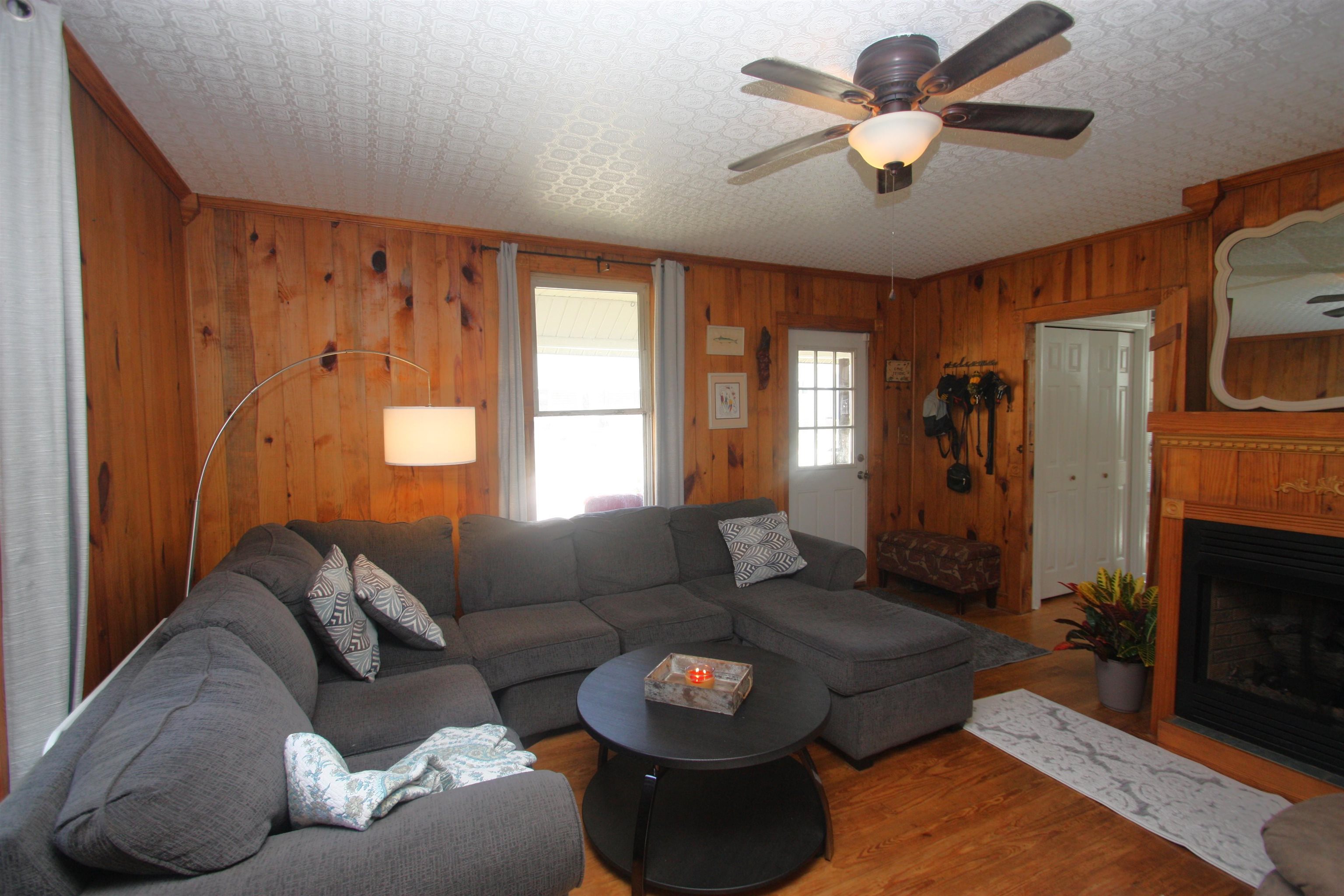 409 Florence Street Clinton, SC 29325 - Photo 8 of 42 Gallery Image 8