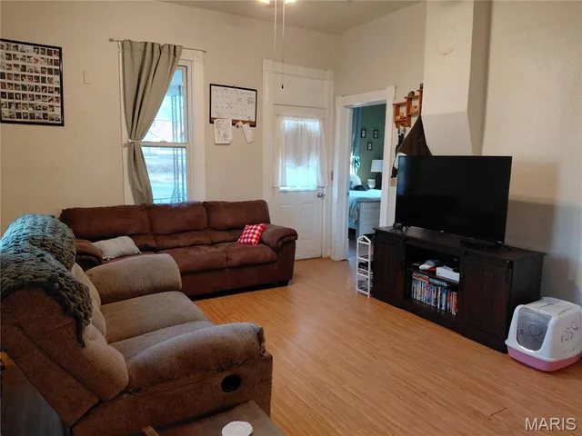 $94,999 | 300 South Mine La Motte Avenue, Fredericktown, MO 63645