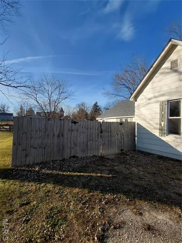 $94,999 | 300 South Mine La Motte Avenue, Fredericktown, MO 63645