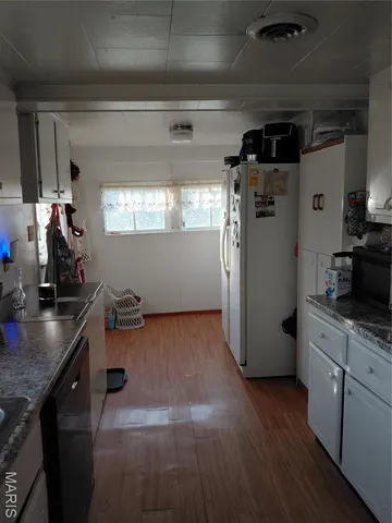 $94,999 | 300 South Mine La Motte Avenue, Fredericktown, MO 63645