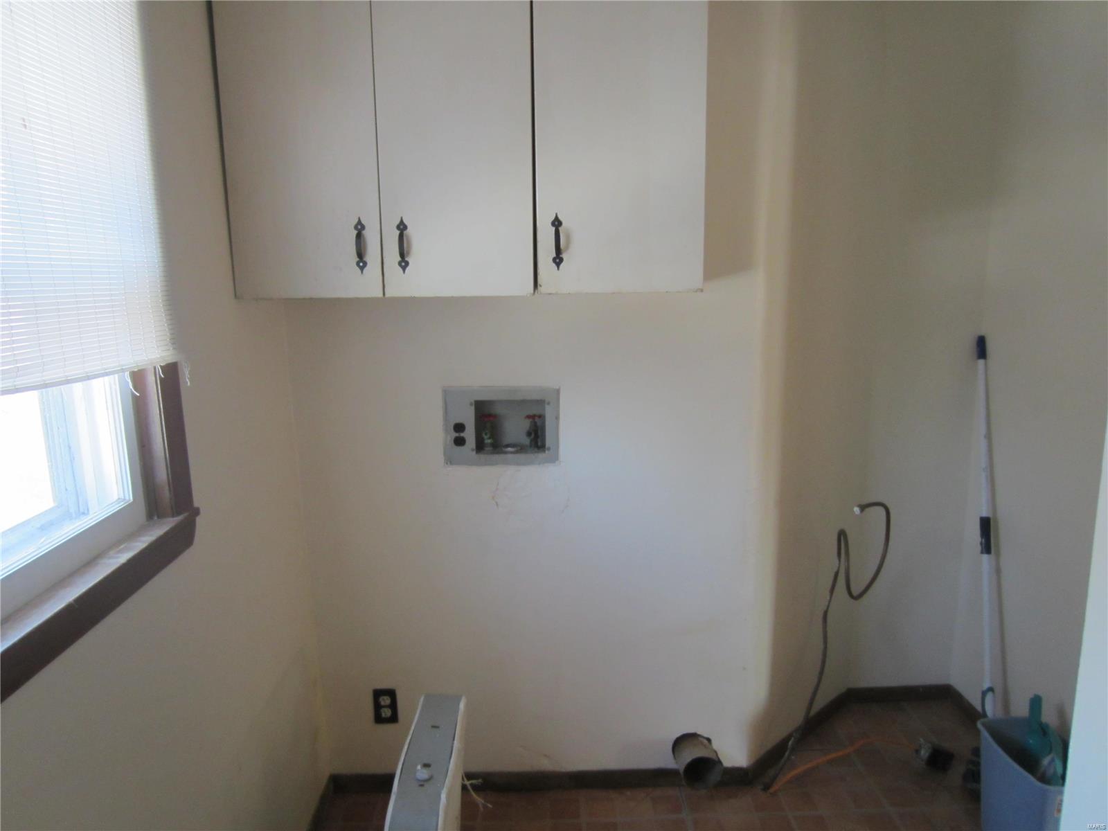 203 West Rowe Street Roodhouse, IL 62082 - Photo 11 of 25 Gallery Image 11