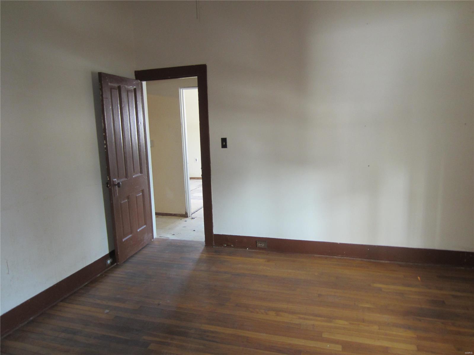203 West Rowe Street Roodhouse, IL 62082 - Photo 16 of 25 Gallery Image 16