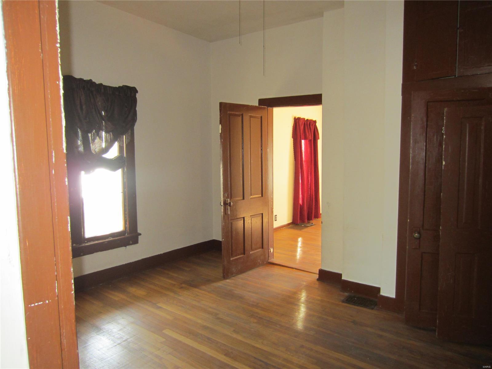 203 West Rowe Street Roodhouse, IL 62082 - Photo 17 of 25 Gallery Image 17