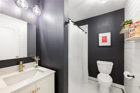 $1,605,000 | 1404 Justin Lane, Austin, TX 78757