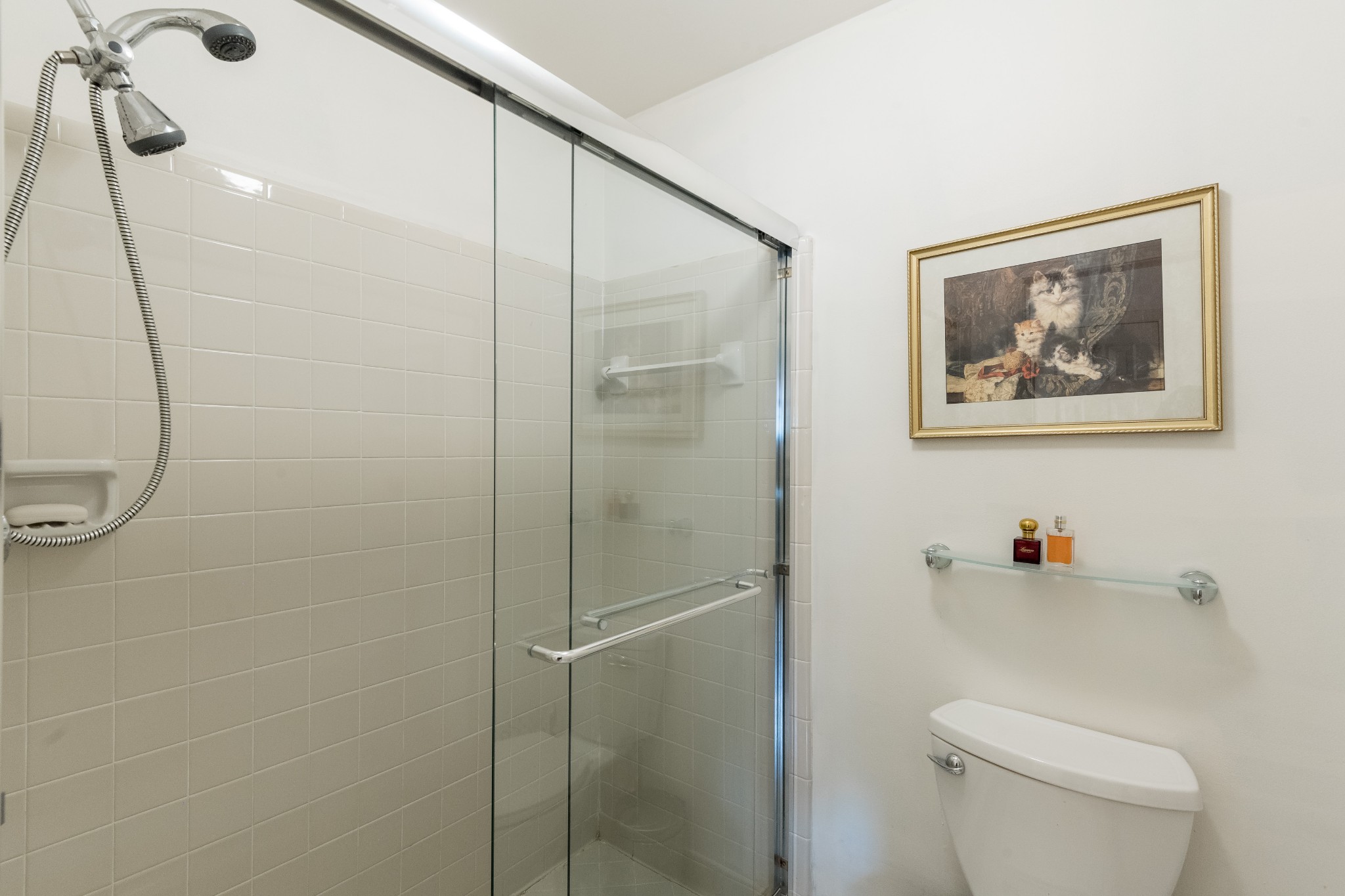 822 General George Patton Road Nashville, TN 37221 - Photo 12 of 16 a bathroom with a toilet and a shower