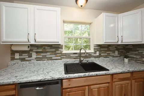 $315,000 | 936 Jordan Circle, White Bluff, TN 37187