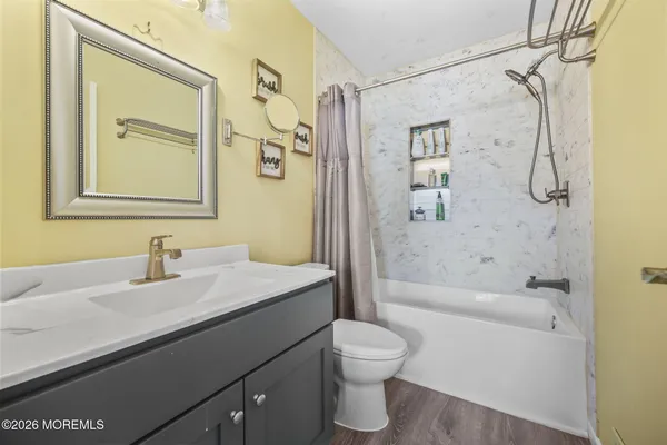 $525,000 | 103 Bedford Place, Morganville, NJ 07751