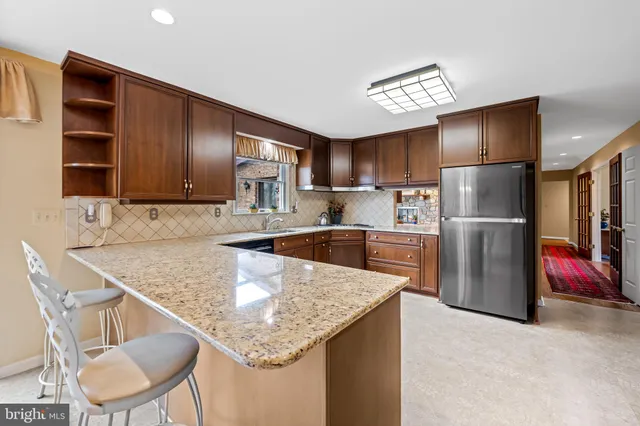 $949,900 | 10711 Pot Spring Road, Cockeysville, MD 21030