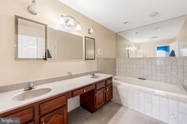 $949,900 | 10711 Pot Spring Road, Cockeysville, MD 21030