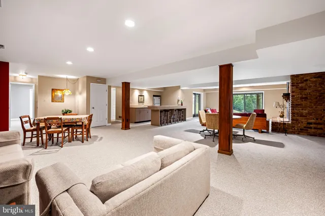 $949,900 | 10711 Pot Spring Road, Cockeysville, MD 21030