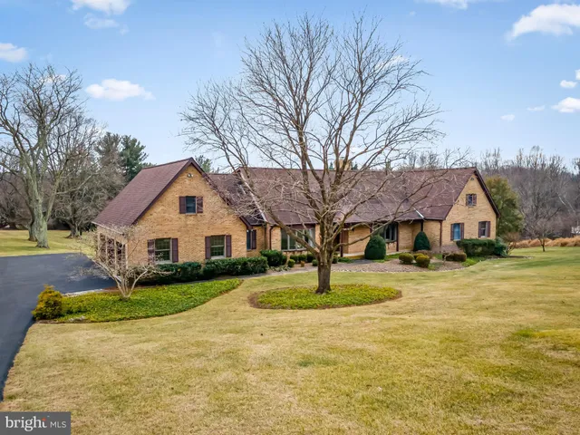 $949,900 | 10711 Pot Spring Road, Cockeysville, MD 21030